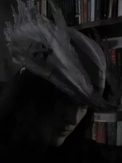 PAPERCRAFT - Life-Size Wearable Grey Wolf Cap from "Bloodborne" (PDO & PDF)