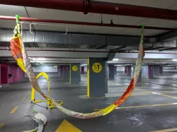 Racing Gate Hook For Parking Lot 