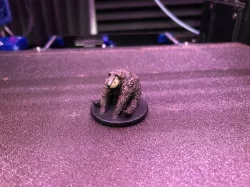 Sitting bear miniature 