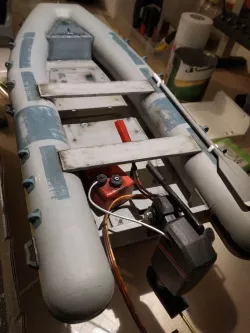 1/10 inflatable boat