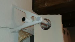 Curtain rod bracket