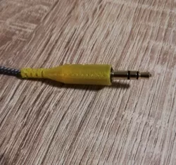 Headphone / AUX cable protector