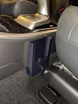 Hidden Cable Car Phone Dock