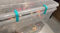 Lid clips for 2 IKEA SAMLA storeage boxes (first into second)
