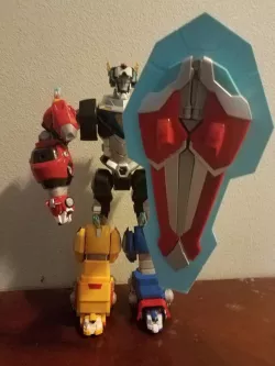 16" Voltron Shield Attachement