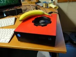 Frambox: a minimal mini-ITX Case