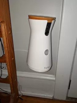 Furbo wall mount