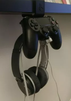 PS4 controller & headset holder on ikea Mosslanda