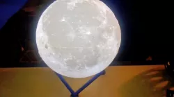 3d printed moon stand