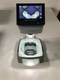 DM4 microscope to Bausch&Lomb base adapter