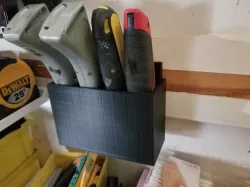 Razor Blade Holder