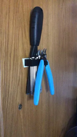 Wall tool holder