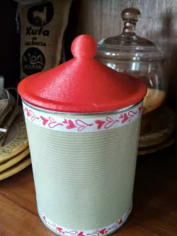 Cap to cover 86 mm. diameter  / Tapa bote Nesquik