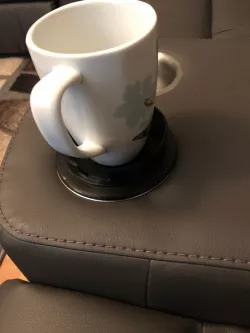 Cup holder 