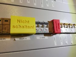 Einschaltsicherung Leitungsschutzschalter / Switch-on protection circuit breaker
