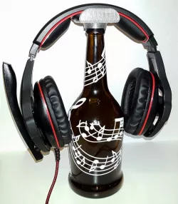Headphone holder