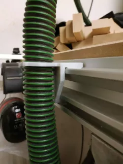 Hose clamp for Festool's MFT/3