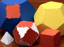 Low filament polyhedra construction set