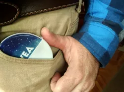 Nivea Pocket Holder 75 ml./ Porta Nivea de bolsillo