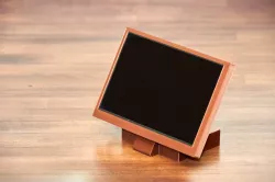7" HDMI LCD Desktop Case with Pi mount