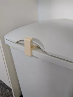 Addis Bin Lid Catch 