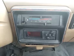 Din-bracket 87-91 F-Series Fords with audio controls 