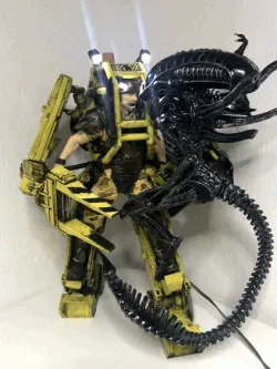 DIY Alien vs. Power Loader fight with LED lights
