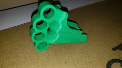 "Knuckles" Magwell Grip