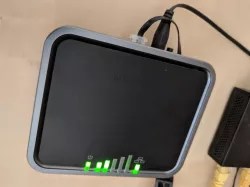 Netgear LB2120 wall bracket