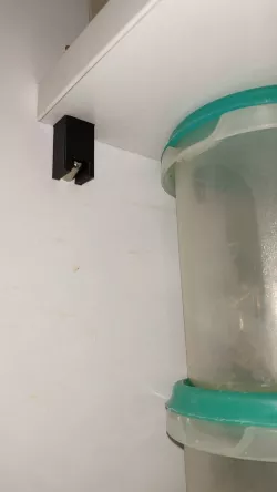 Shelf riser