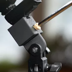 Flash mount for umbrella