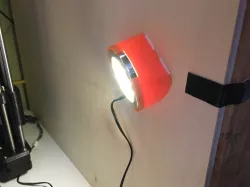 Light holder for 12v LED puck