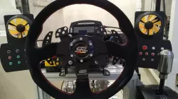 Simracing button box with wind simulation