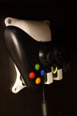 Xbox 360 wired controller holder