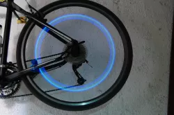 Bike wheel induction safety light
