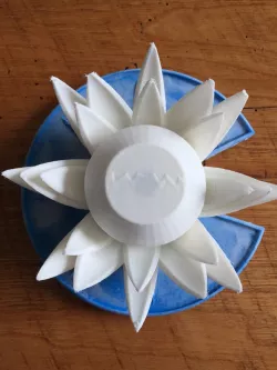Ultrasonic Bug Repelling Floating Waterlily - #MakeItFloat