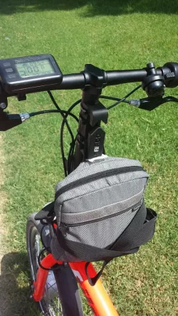 Foldable bike cargo hook 