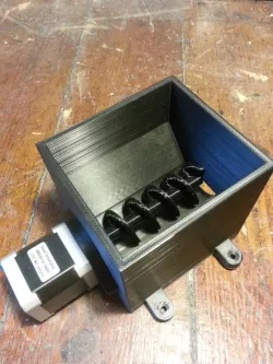 Auger-based feeder for animals, fish etc using Nema 17 stepper motor
