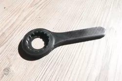 External bearing bottom bracket tool