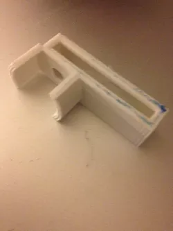 IPhone 4 camera aligner