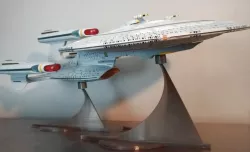 All Good Things Future Enterprise NCC1701 Toy Stand - Art Asylum (AA) / Diamond Select Toys (DST)