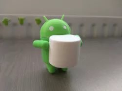 Android Marshmallow Statue