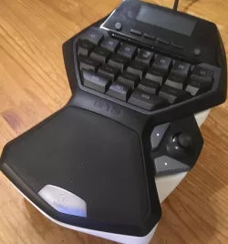 Logitech G13 Gaming Keypad Lap Holder