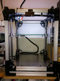 ROB-O Junior FFF 3D Printer using 80/20s 10/10 (1"x1") extrusion