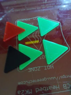 Fender style triangle guitar pick