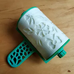 Rolling pin with a pattern