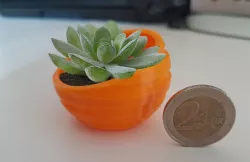 Sphere Wave Planter