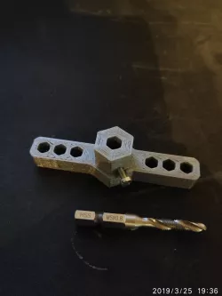 Thread tap tool