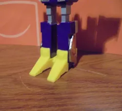 Transformers BlitzWing G1 feet