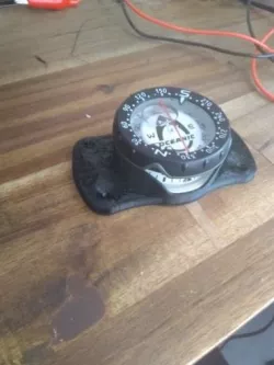 Dive compas bungee mount 